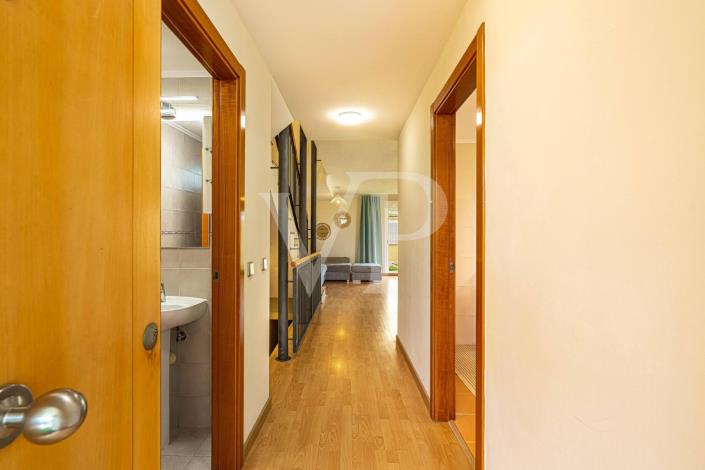 Image No.10-5 Bed Semi-Detached for sale