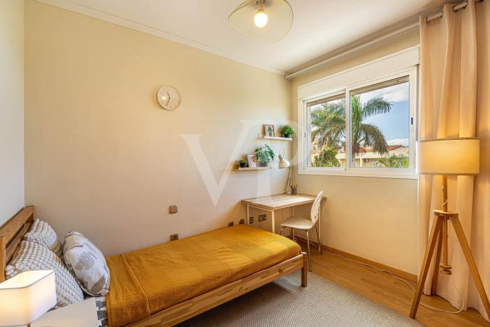 Image No.33-5 Bed Semi-Detached for sale