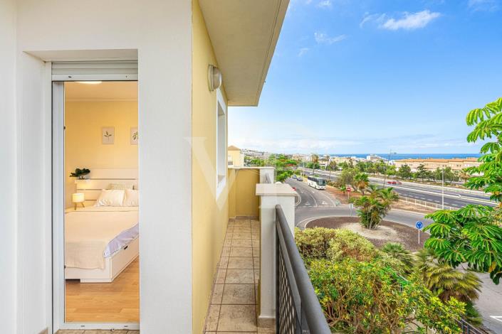 Image No.40-5 Bed Semi-Detached for sale