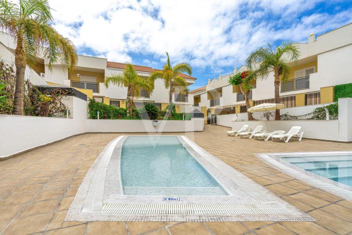 Image No.61-5 Bed Semi-Detached for sale