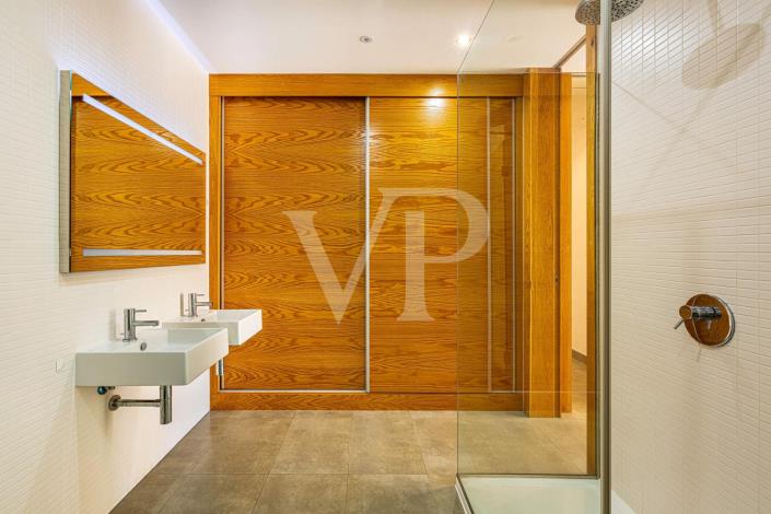 Image No.35-2 Bed Apartment for sale