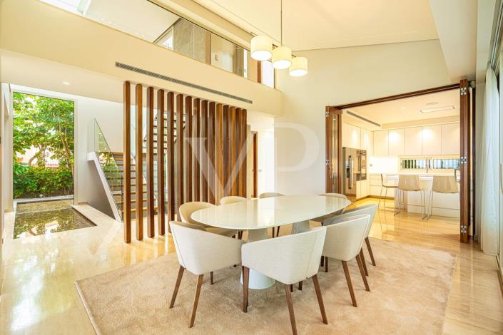 Image No.40-5 Bed Villa for sale