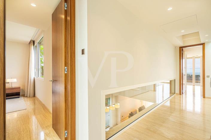 Image No.51-5 Bed Villa for sale