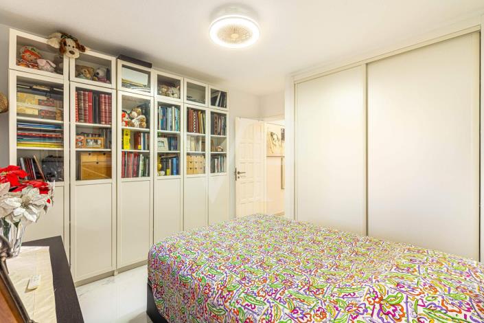 Image No.25-2 Bed Apartment for sale