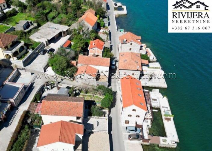 Image No.3-Maison de 4 chambres à vendre à Kotor