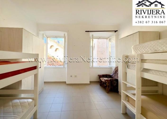 Image No.8-3 Bed Flat for sale