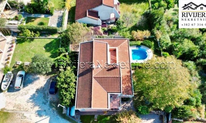 Image No.4-Villa de 4 chambres à vendre à Kotor