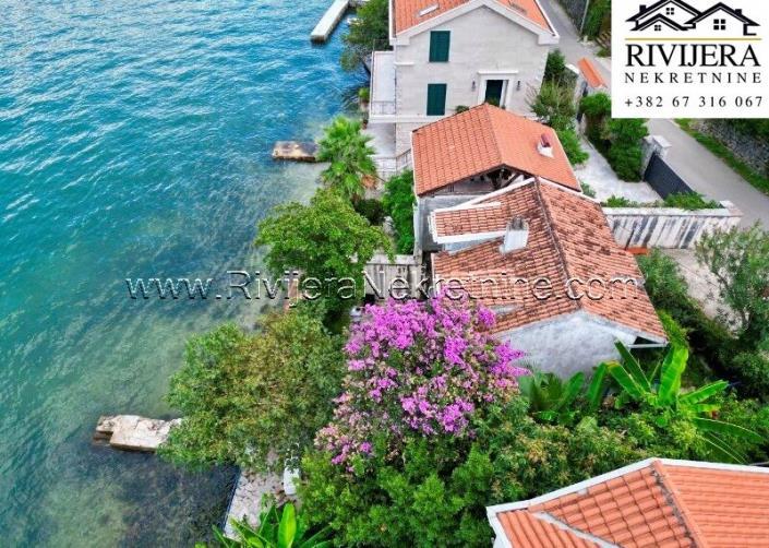 Image No.5-Maison de 2 chambres à vendre à Kotor