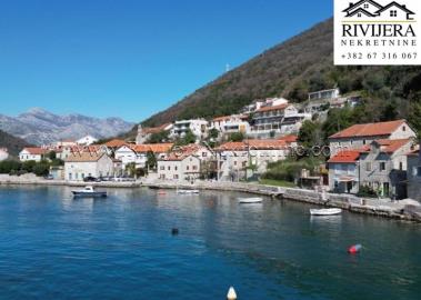 Lepetane_kuca_house_sale_Rivijera_Nekretnine_oglasi_Ads_Tivat_-1-800x570