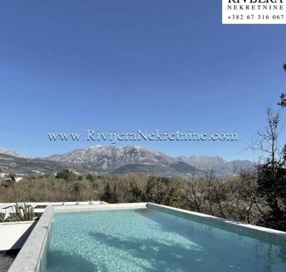 Image No.2-Villa de 8 chambres à vendre à Tivat