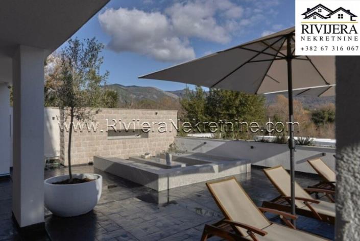 Image No.9-Villa de 8 chambres à vendre à Tivat