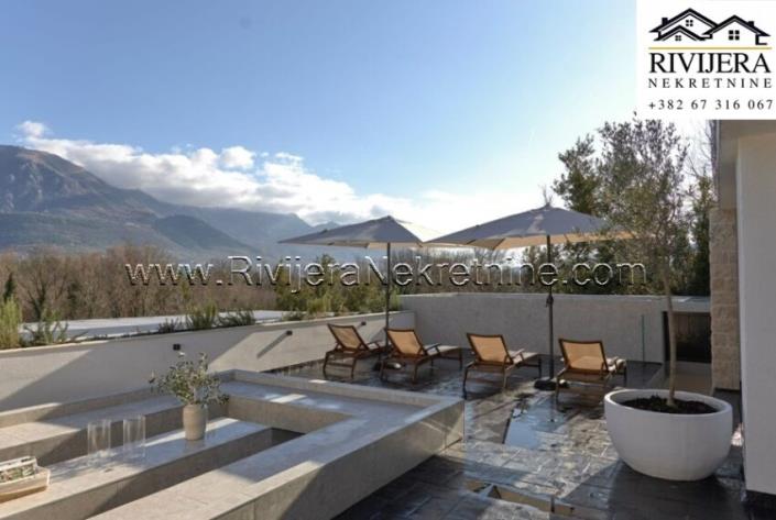 Image No.10-Villa de 8 chambres à vendre à Tivat