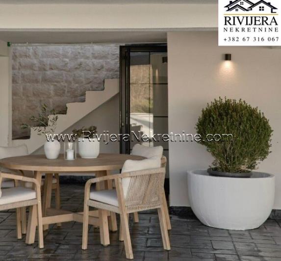 Image No.13-Villa de 8 chambres à vendre à Tivat