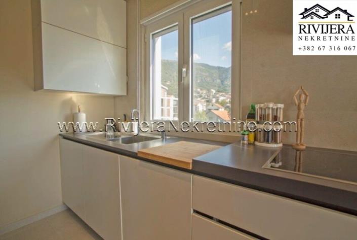 Image No.2-Appartement de 2 chambres à vendre à Tivat