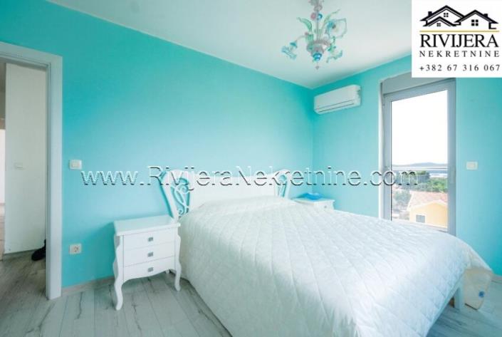 Image No.11-3 Bed Flat for sale