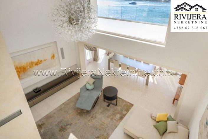 Image No.2-Villa de 6 chambres à vendre à Tivat