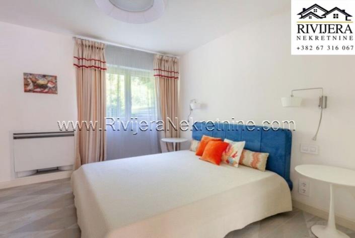 Image No.10-Villa de 6 chambres à vendre à Tivat