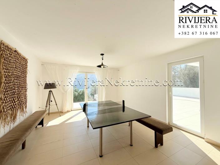 Image No.12-4 Bed Villa for sale