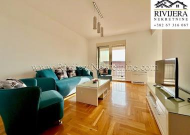prodaja_Sale_Rivijera_Nekretnine_oglasi_Ads_Tivat_stan_apartment_Porto_Montenegro-9-800x570