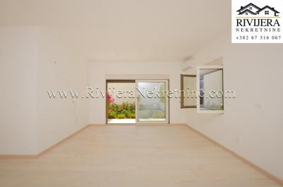 prodaja_Sale_Rivijera_nekretnine_oglasi_Ads_Igalo_stan_Aapartment_--2-