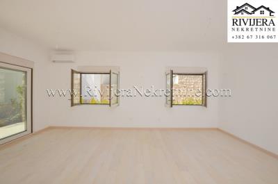 prodaja_Sale_Rivijera_nekretnine_oglasi_Ads_Igalo_stan_Aapartment_--12-