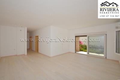 prodaja_Sale_Rivijera_nekretnine_oglasi_Ads_Igalo_stan_Aapartment_--1-