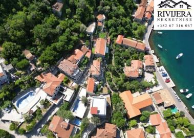 prodaja_Sale_Rivijera_Nekretnine_lepetane_Tivat_kuca_house_Boka_bay_-13-800x570