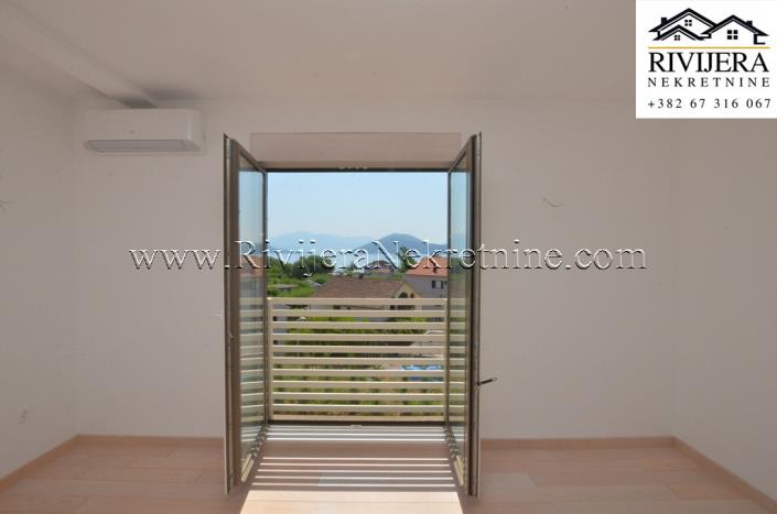 Image No.2-Appartement de 2 chambres à vendre à Igalo