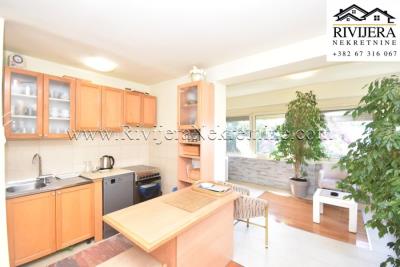 Prodaja_Sale_Rivijera_Nekretnine_oglasi_Ads_Karaca_Herceg_Novi_stan_apartment_--3-