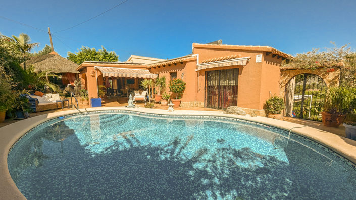 Image No.2-Villa de 4 chambres à vendre à Orba