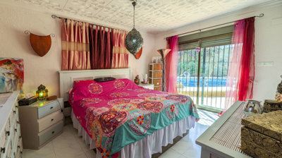 15042-villa-for-sale-in-orba-673769-large