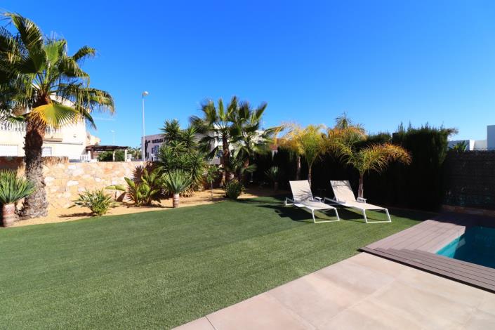 Image No.5-3 Bed Villa / Detached for sale