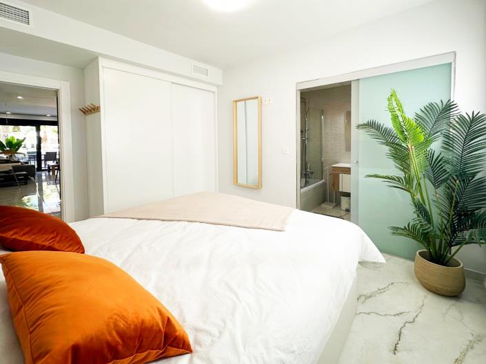 Image No.16-2 Bed Apartment for sale