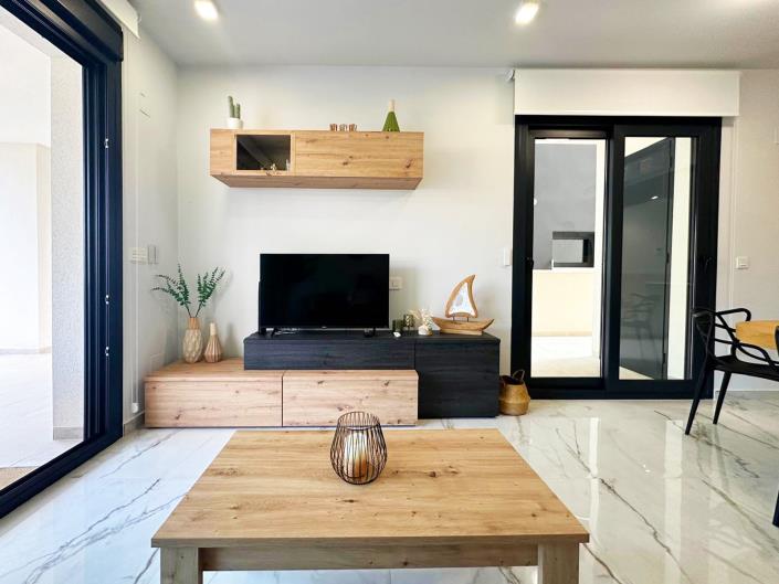 Image No.8-2 Bed Apartment for sale