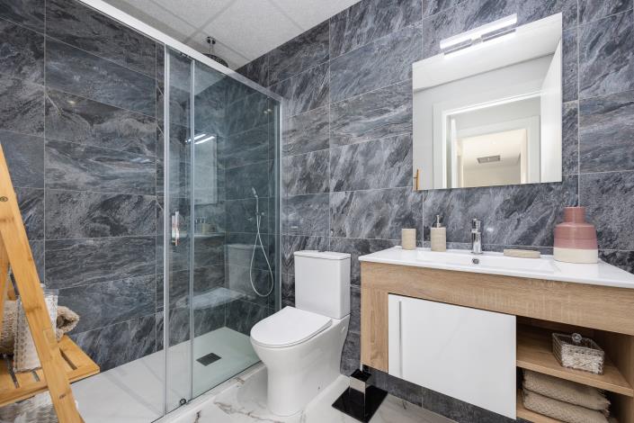 Image No.29-2 Bed Apartment for sale