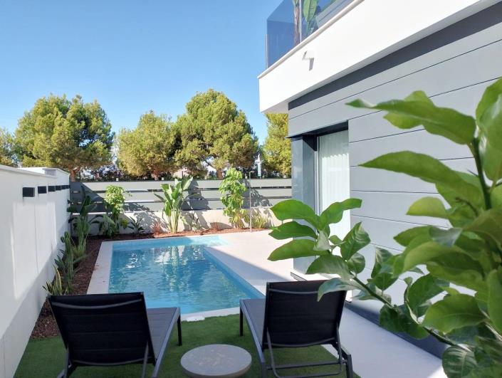 Image No.3-3 Bed Villa / Detached for sale