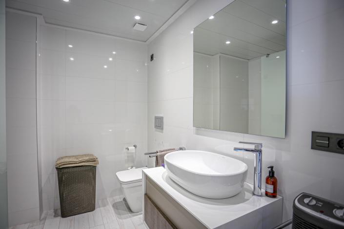 Image No.13-2 Bed Apartment for sale