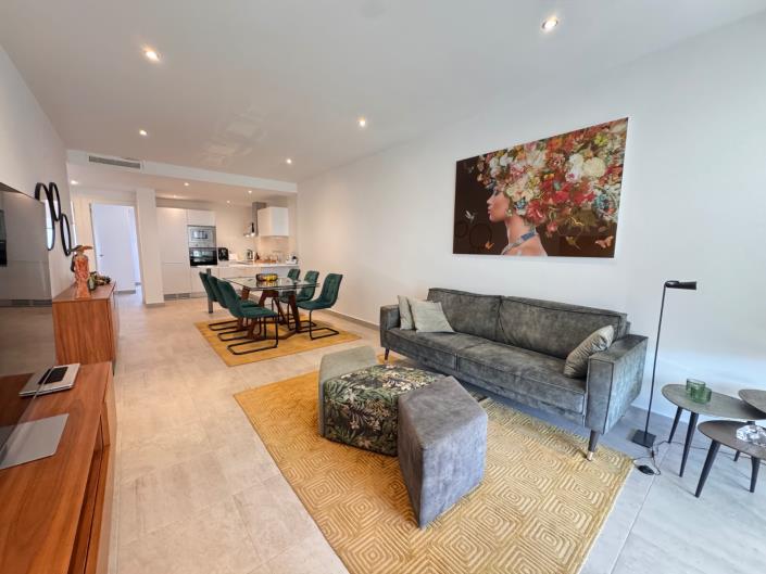 Image No.8-3 Bed Apartment for sale