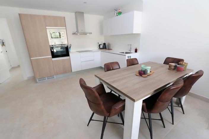 Image No.9-3 Bed Apartment for sale