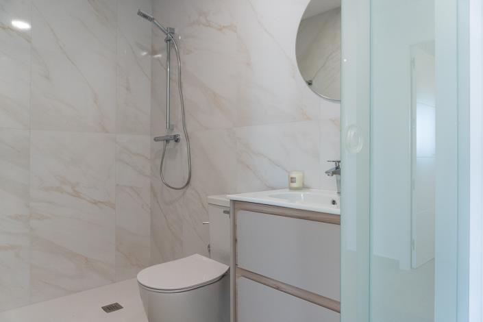 Image No.36-2 Bed Apartment for sale