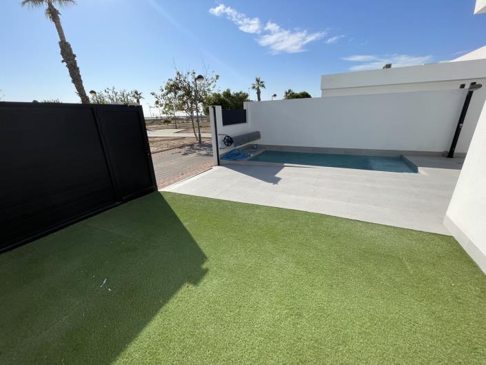 Image No.19-2 Bed Villa for sale