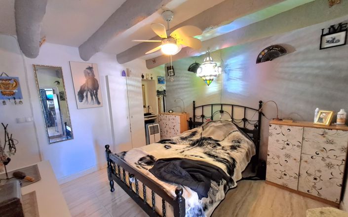 Image No.11-2 Bed House for sale