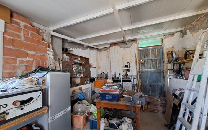 Image No.25-2 Bed House for sale