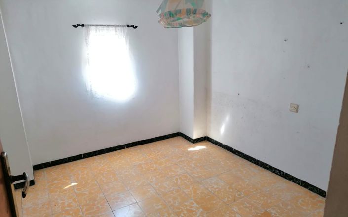 Image No.21-3 Bed House for sale