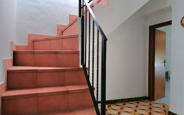 Image No.24-3 Bed House for sale