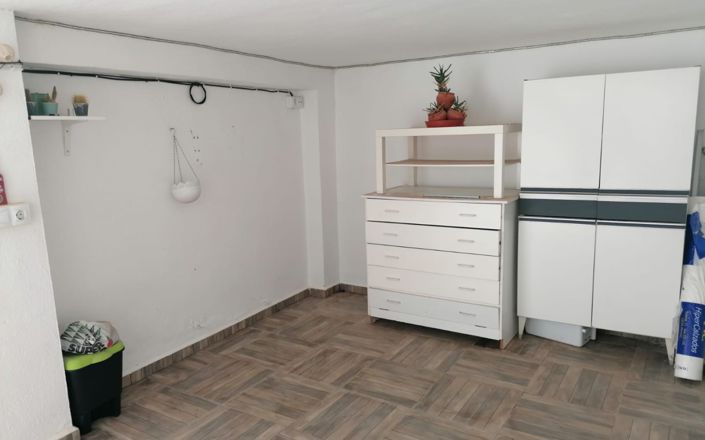 Image No.22-2 Bed House for sale