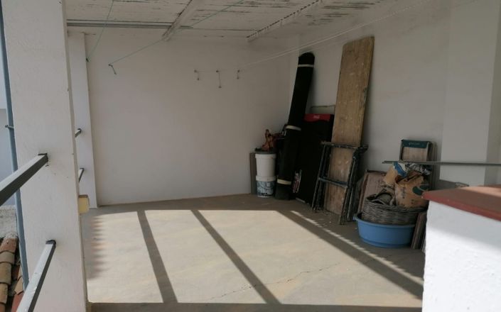 Image No.24-2 Bed House for sale