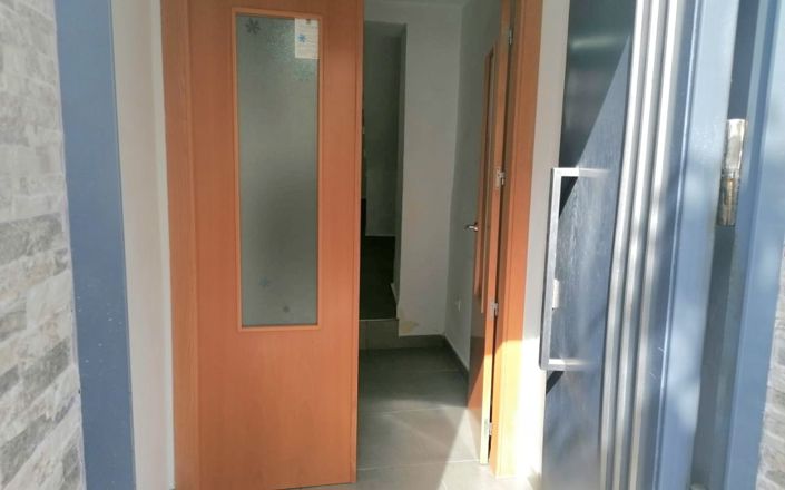 Image No.3-2 Bed House for sale