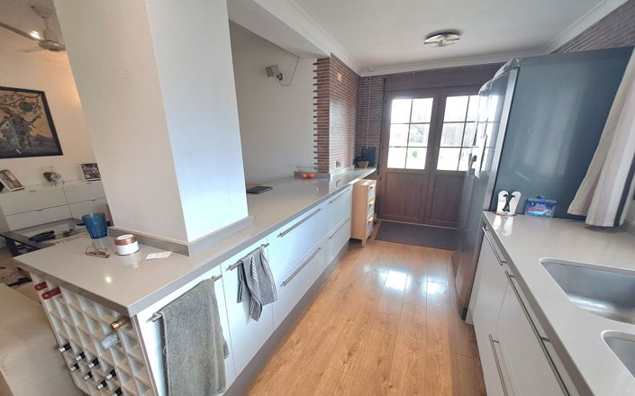 Image No.23-3 Bed House for sale