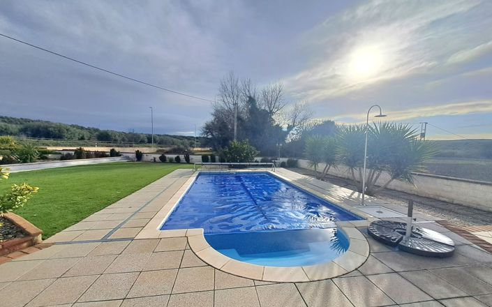 Image No.38-3 Bed House for sale